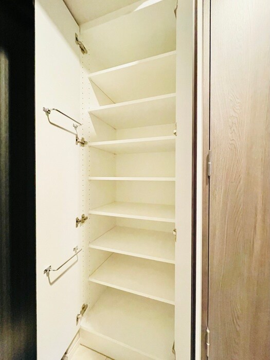 物件内観写真15　(靴箱)