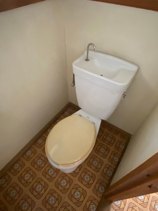 物件内観写真8　(トイレ)