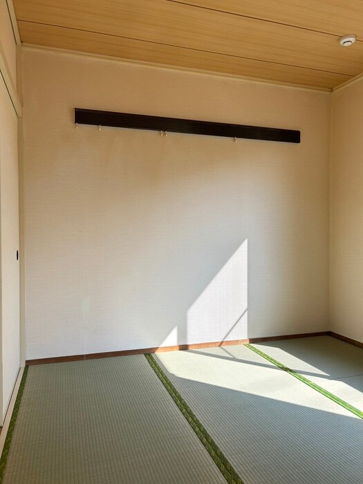 物件内観写真10　(居室)