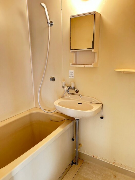 物件内観写真12　(バス／シャワールーム等)