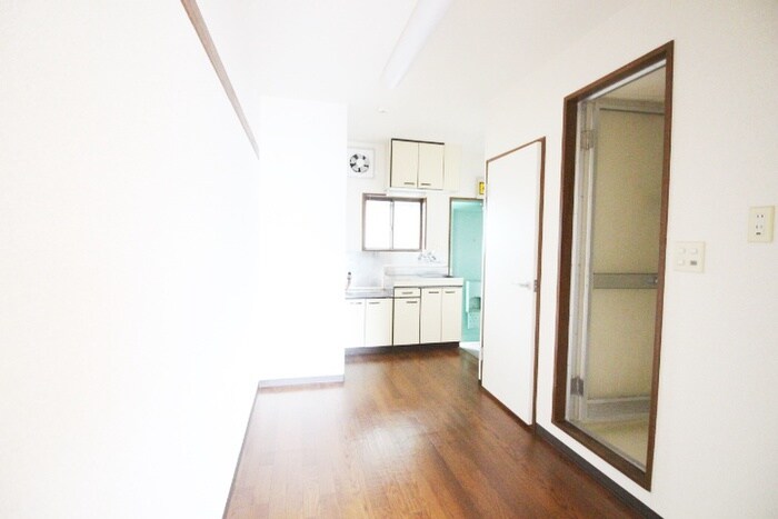 物件内観写真9　(居室)