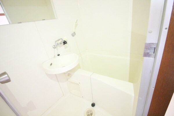 バス／シャワールーム等