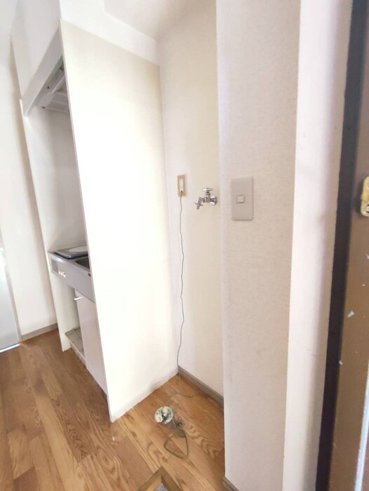 物件内観写真13　(洗濯機置場)