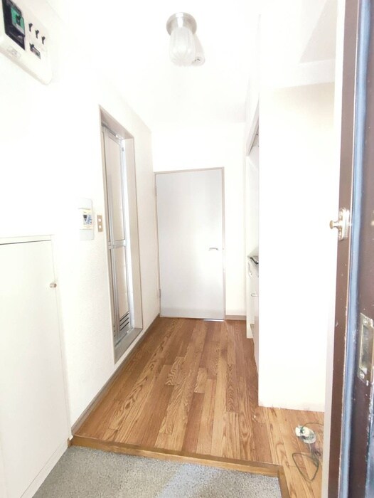 物件内観写真19　(廊下)