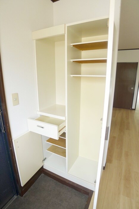 物件内観写真19　(靴箱)