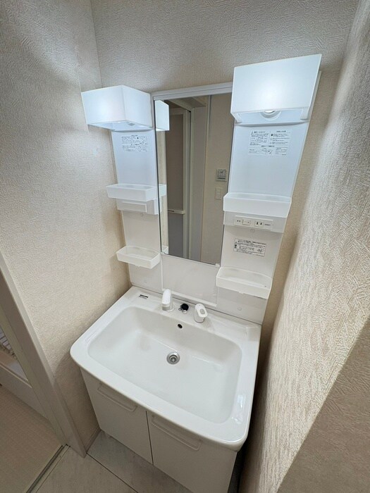 物件内観写真9　(洗面)