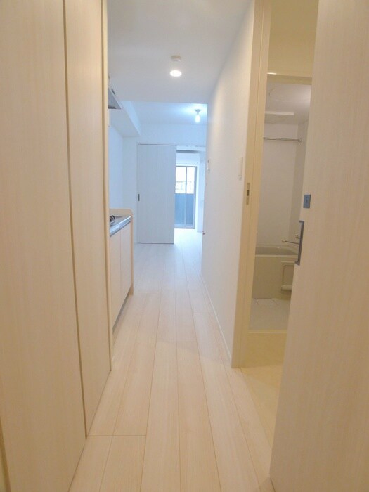 物件内観写真15　(廊下)