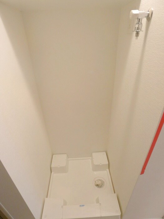 物件内観写真17　(洗濯機置場)