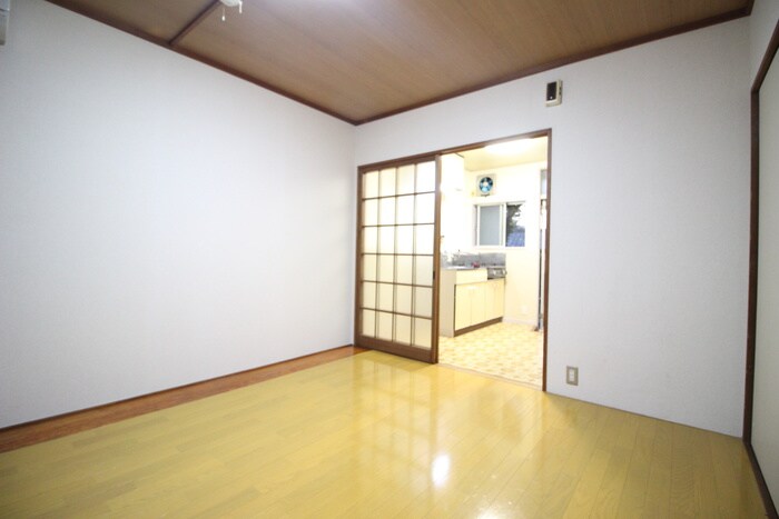 物件内観写真4　(居室)