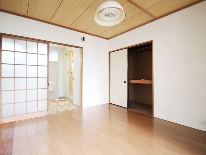 物件内観写真9　(居室)