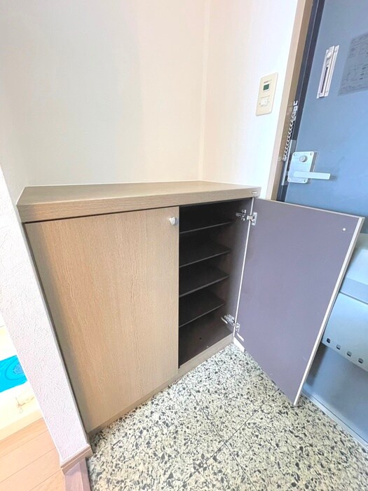 物件内観写真19　(靴箱)