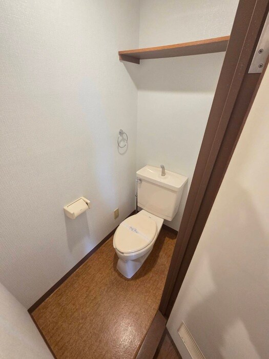 物件内観写真10　(トイレ)