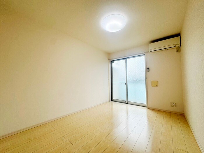 物件内観写真12　(居室)