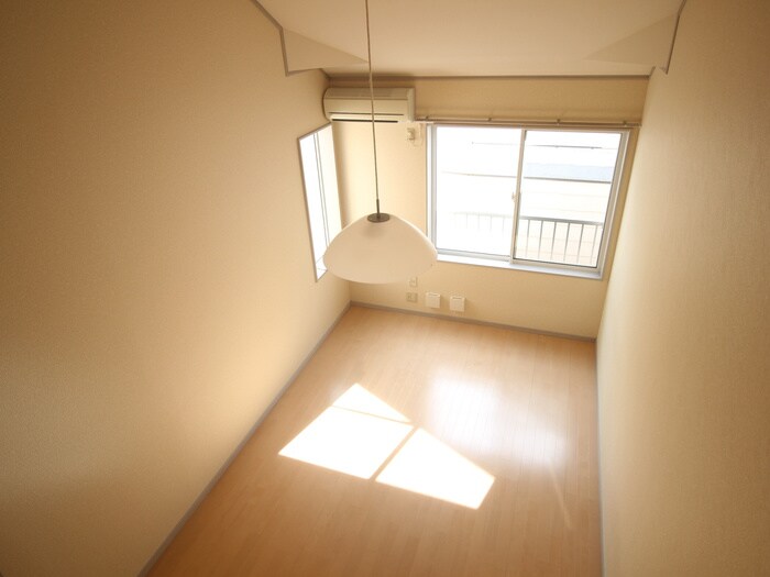 物件内観写真12　(居室)