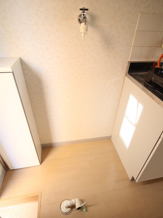 物件内観写真14　(洗濯機置場)