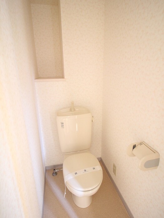 物件内観写真16　(トイレ)