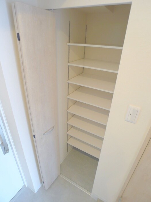 物件内観写真19　(靴箱)