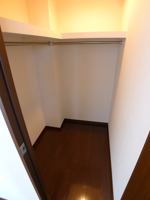 物件内観写真7　(収納)