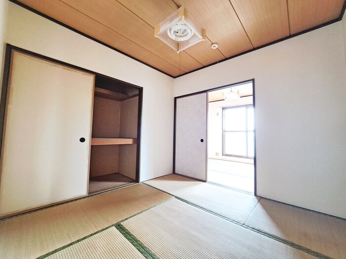 物件内観写真10　(居室)