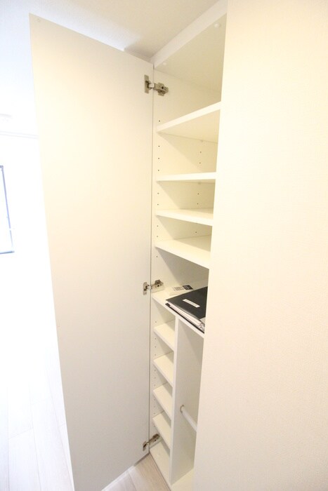 物件内観写真18　(靴箱)