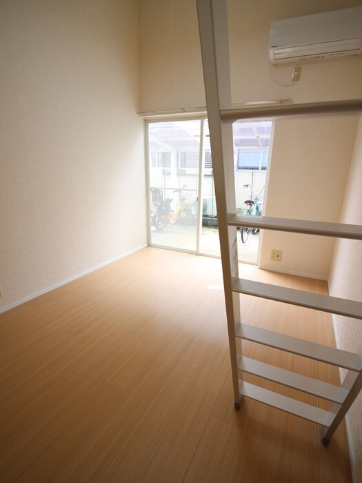 物件内観写真12　(居室)