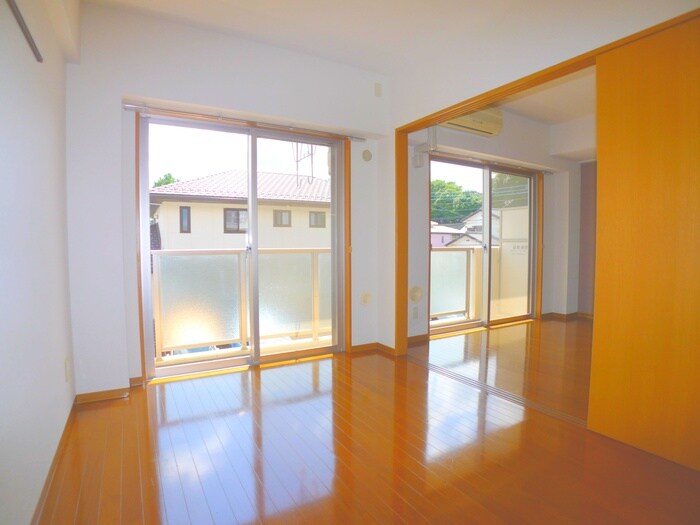 物件内観写真10　(居室)