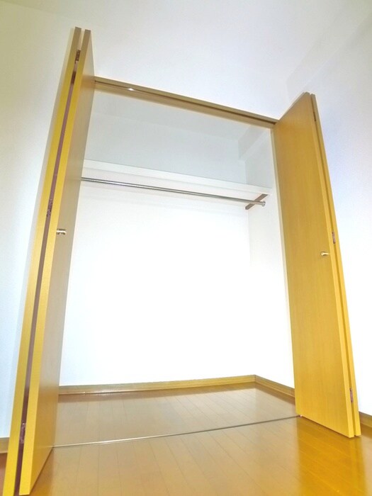 物件内観写真11　(収納)