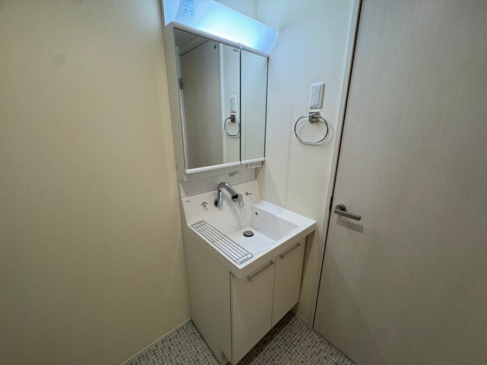 物件内観写真13　(洗面)