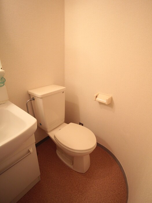 物件内観写真12　(トイレ)