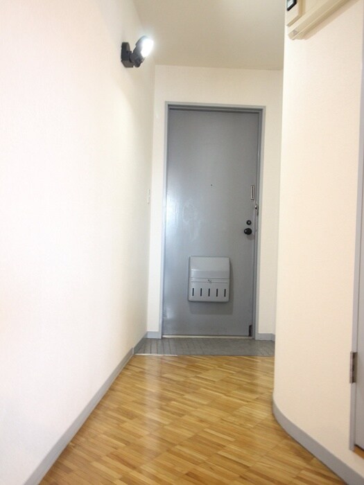 物件内観写真21　(廊下)