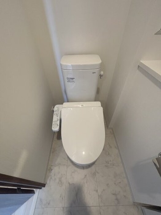 物件内観写真12　(トイレ)