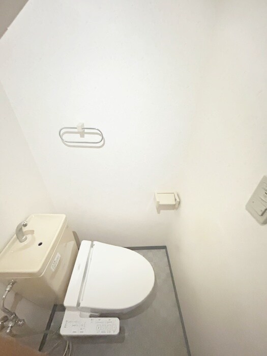 物件内観写真13　(トイレ)