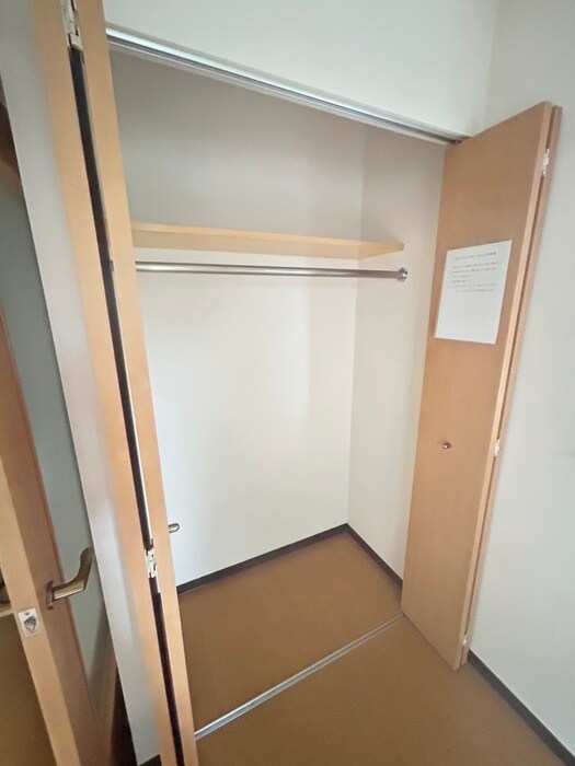 物件内観写真15　(収納)