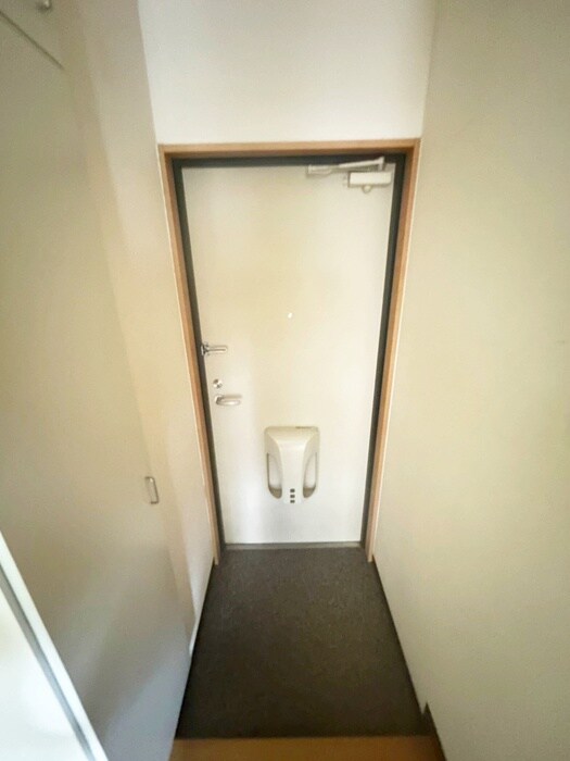 物件内観写真21　(玄関)