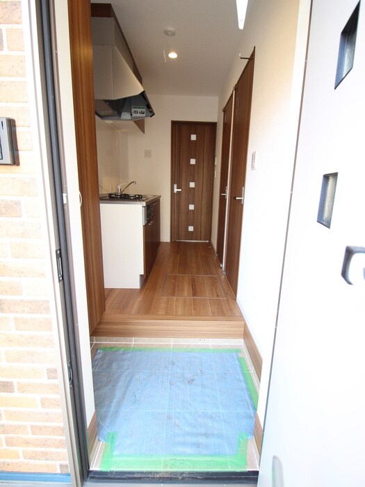 物件内観写真16　(廊下)