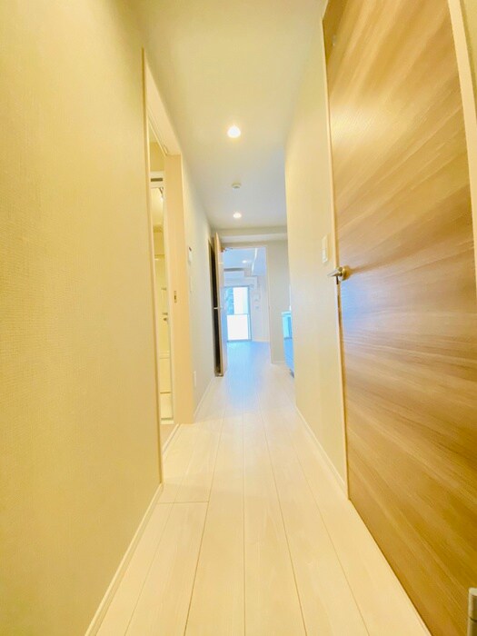 物件内観写真11　(廊下)