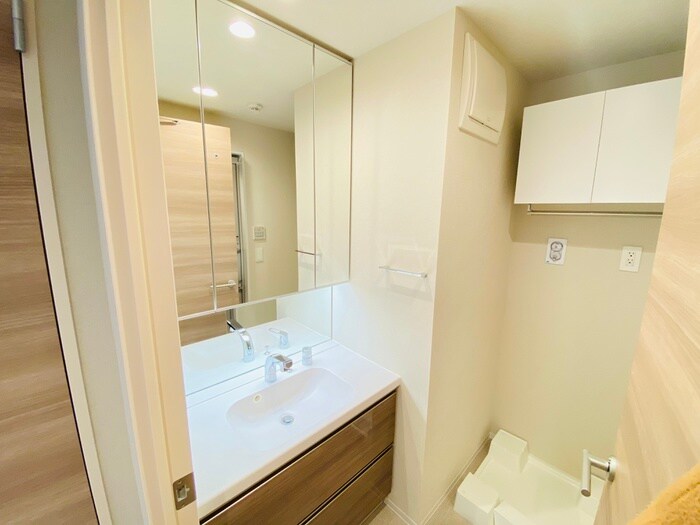 物件内観写真12　(洗面)