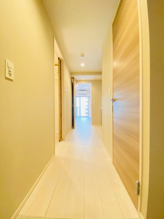 物件内観写真16　(廊下)