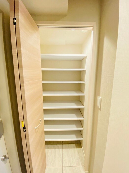 物件内観写真18　(靴箱)