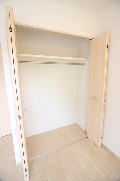 物件内観写真10　(収納)