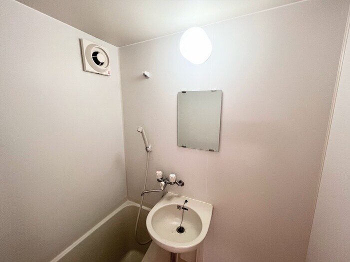 物件内観写真16　(洗面)