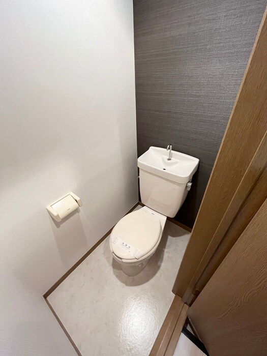 物件内観写真11　(トイレ)