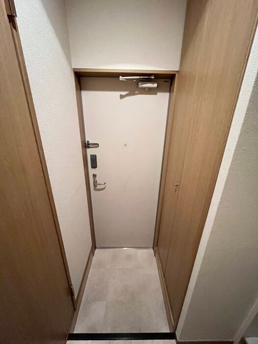 物件内観写真13　(玄関)