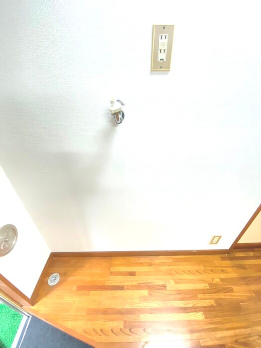 物件内観写真17　(洗濯機置場)