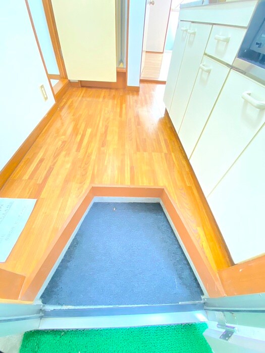 物件内観写真22　(玄関)