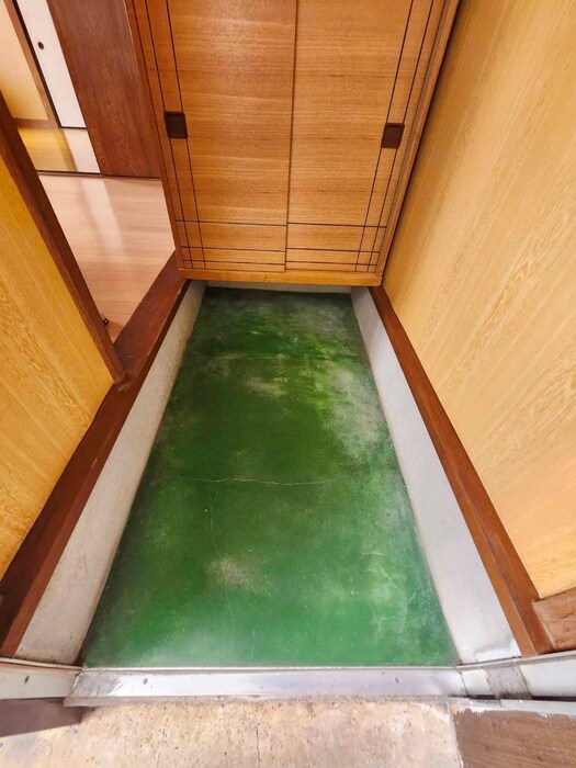 物件内観写真15　(玄関)