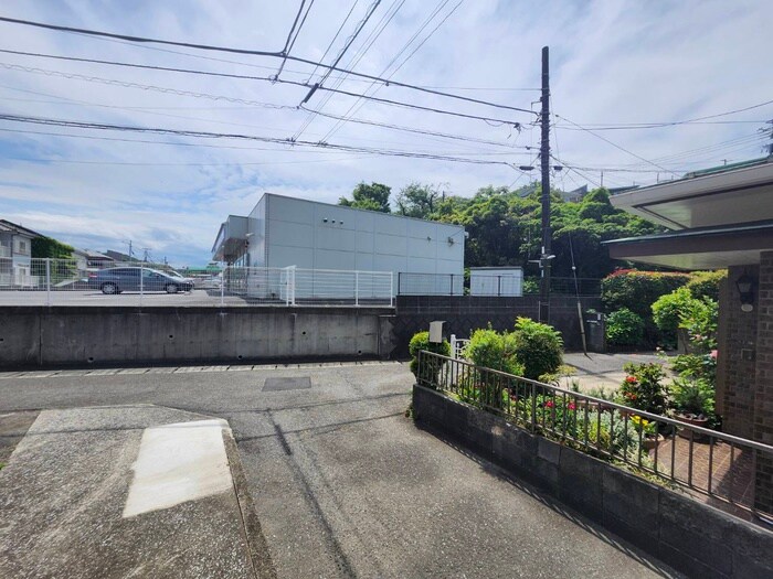 物件内観写真22　(室内からの展望)