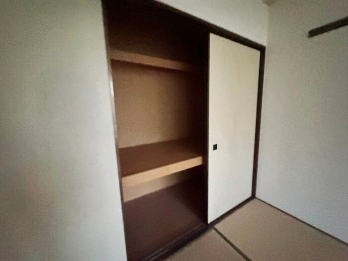 物件内観写真12　(収納)
