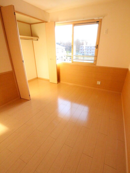 物件内観写真12　(居室)