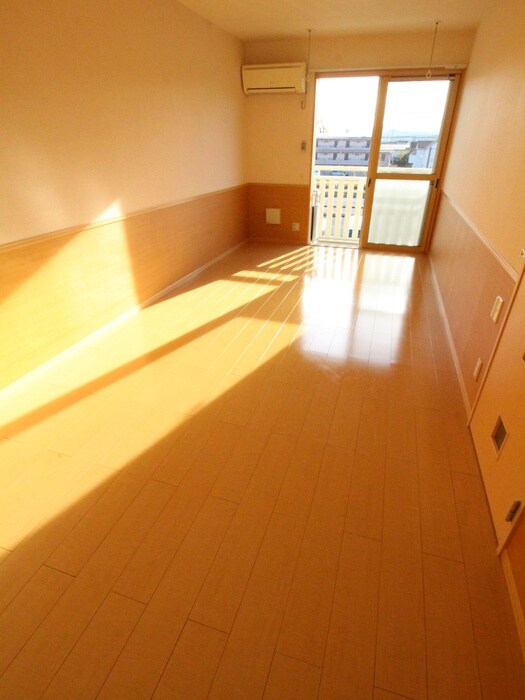 物件内観写真14　(居室)